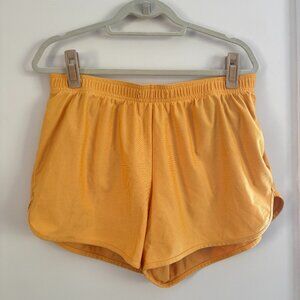 Fourlaps Womne's active shorts large size